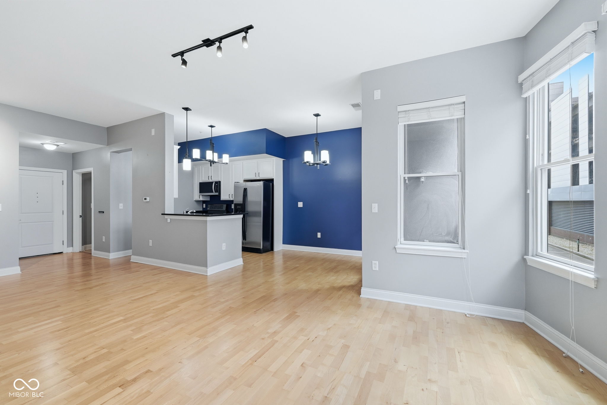 355 E Ohio Street Unit: STE 113