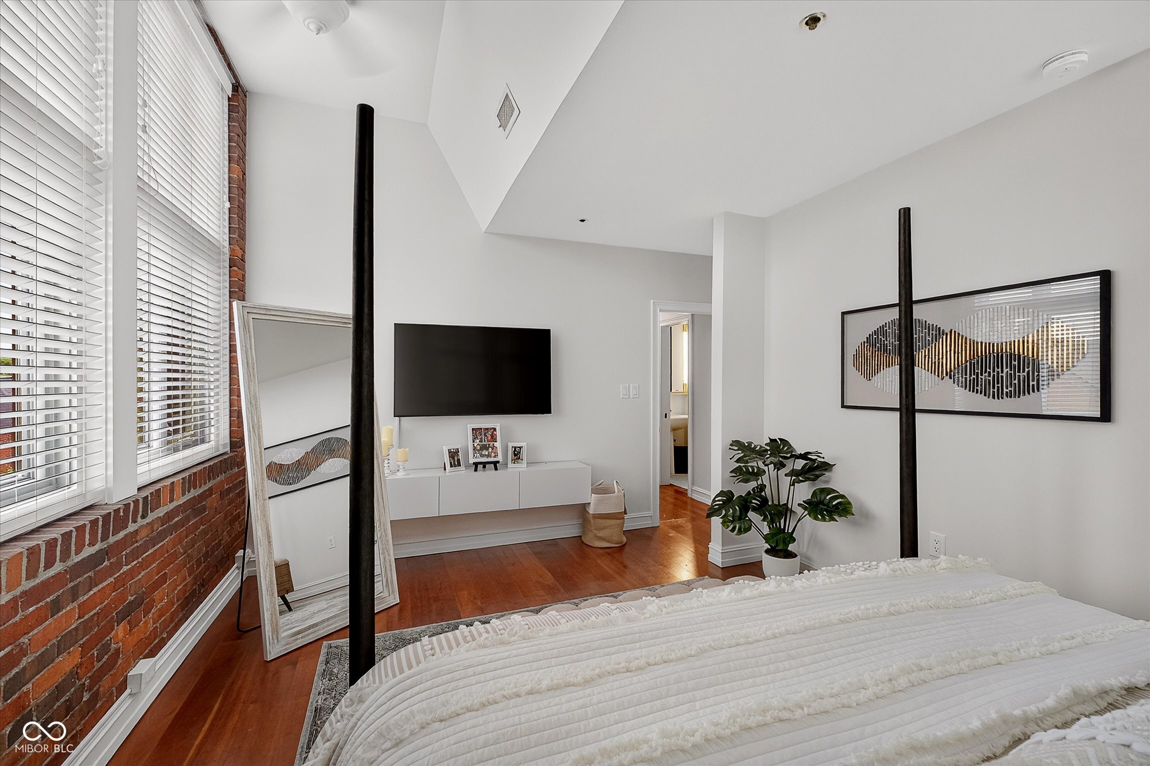 430 N Park Avenue Unit: 309