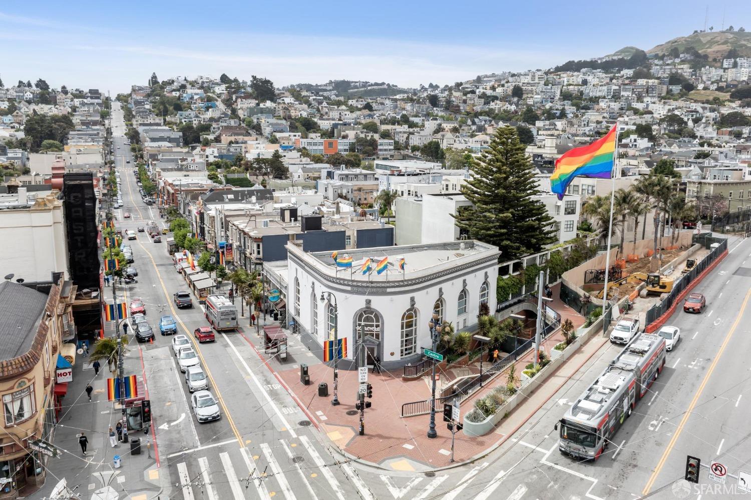 462 Castro Street