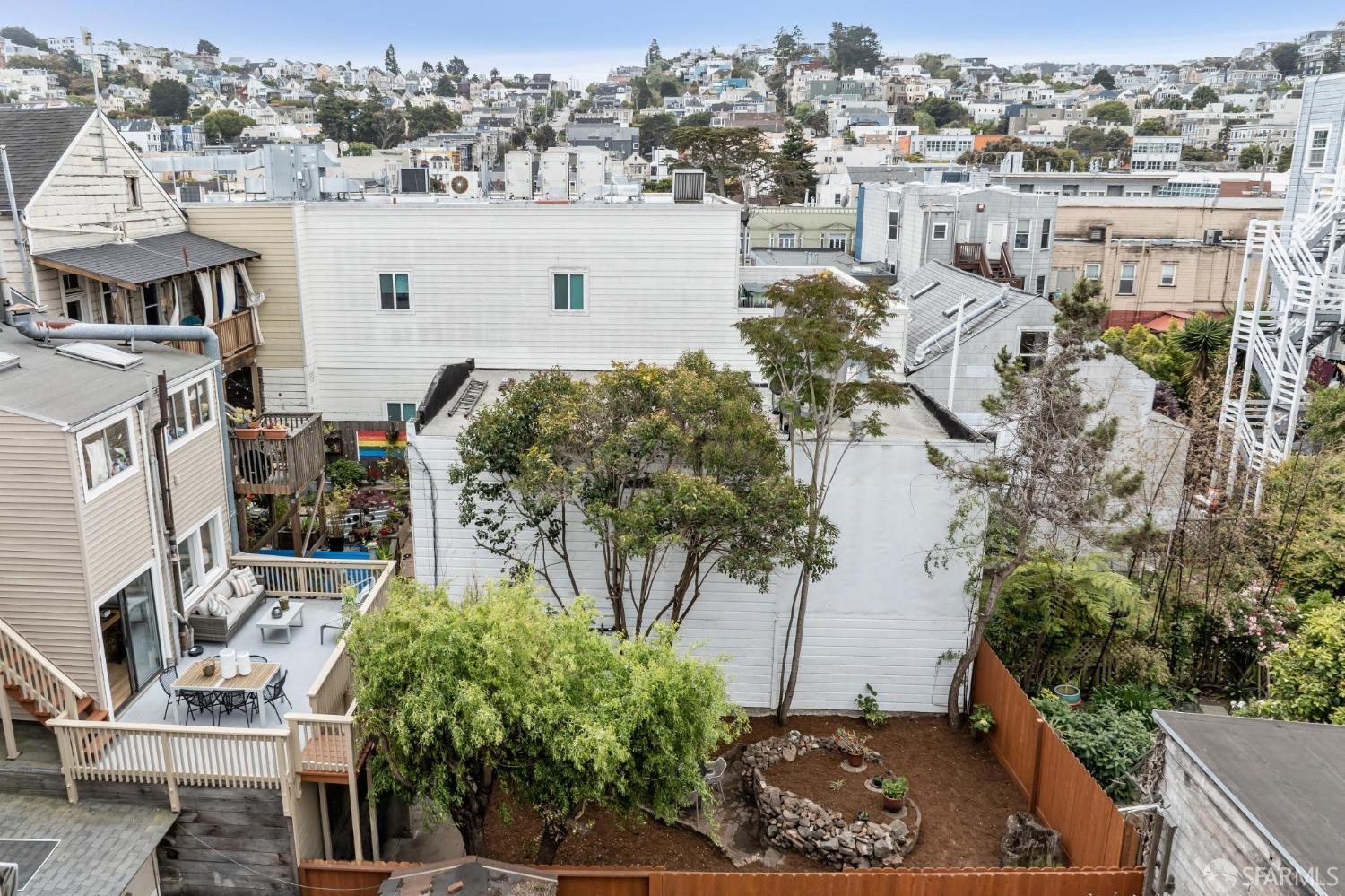 462 Castro Street