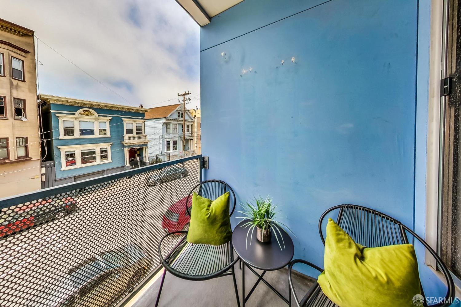 555 Bartlett Street # 204