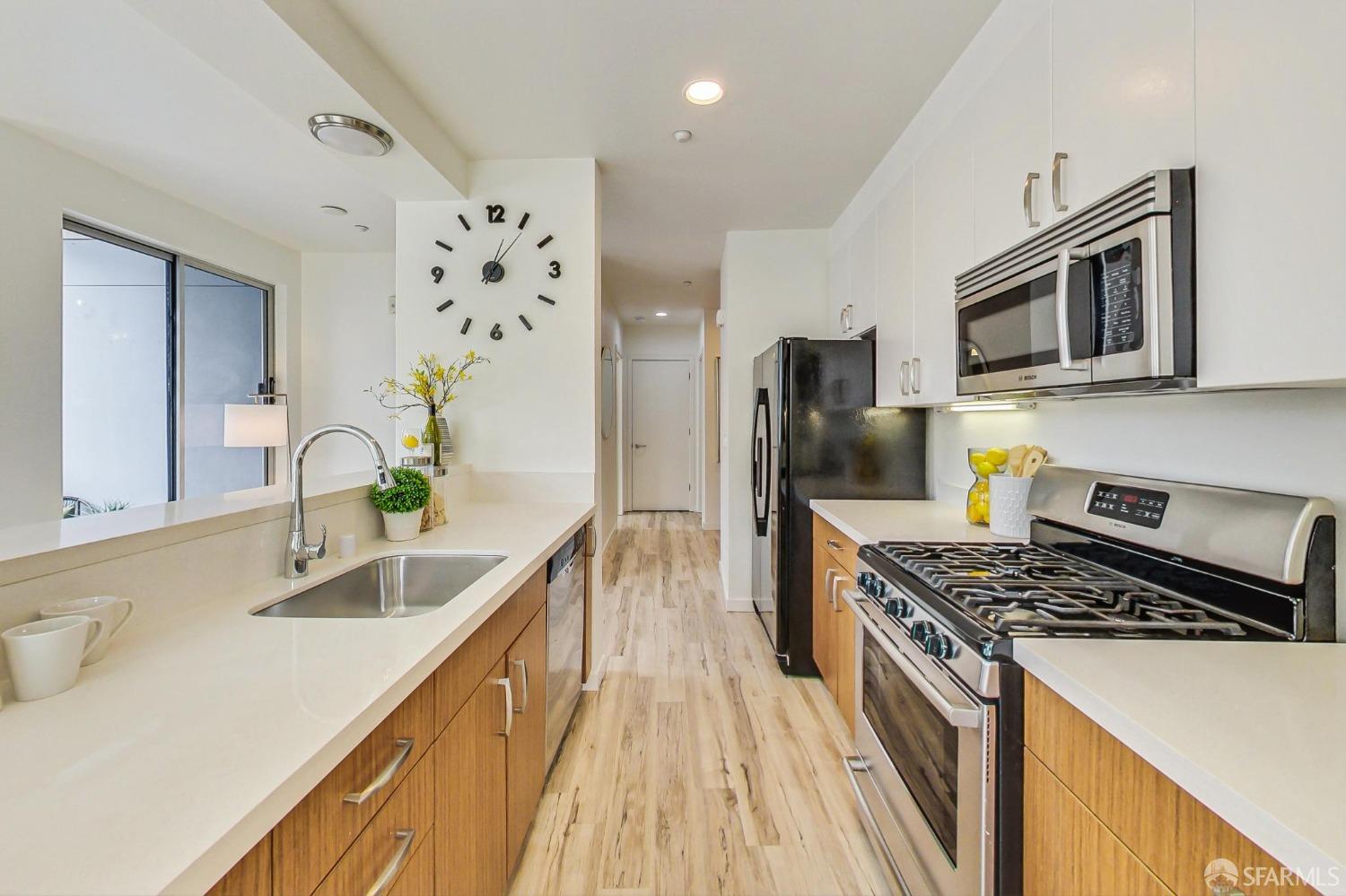 555 Bartlett Street # 204