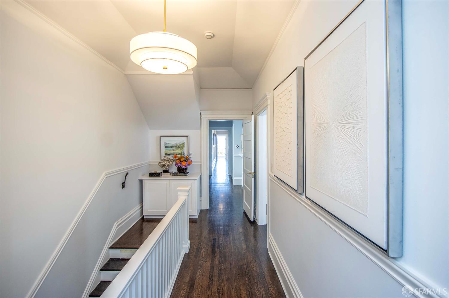 2863 Washington Street