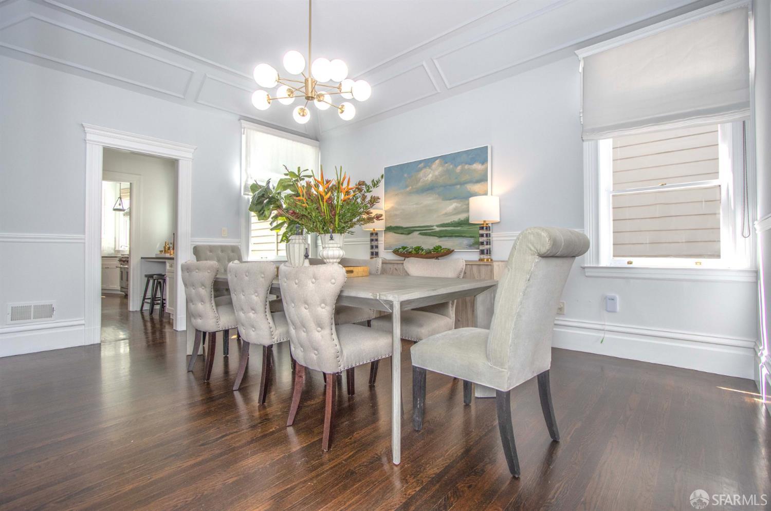 2863 Washington Street