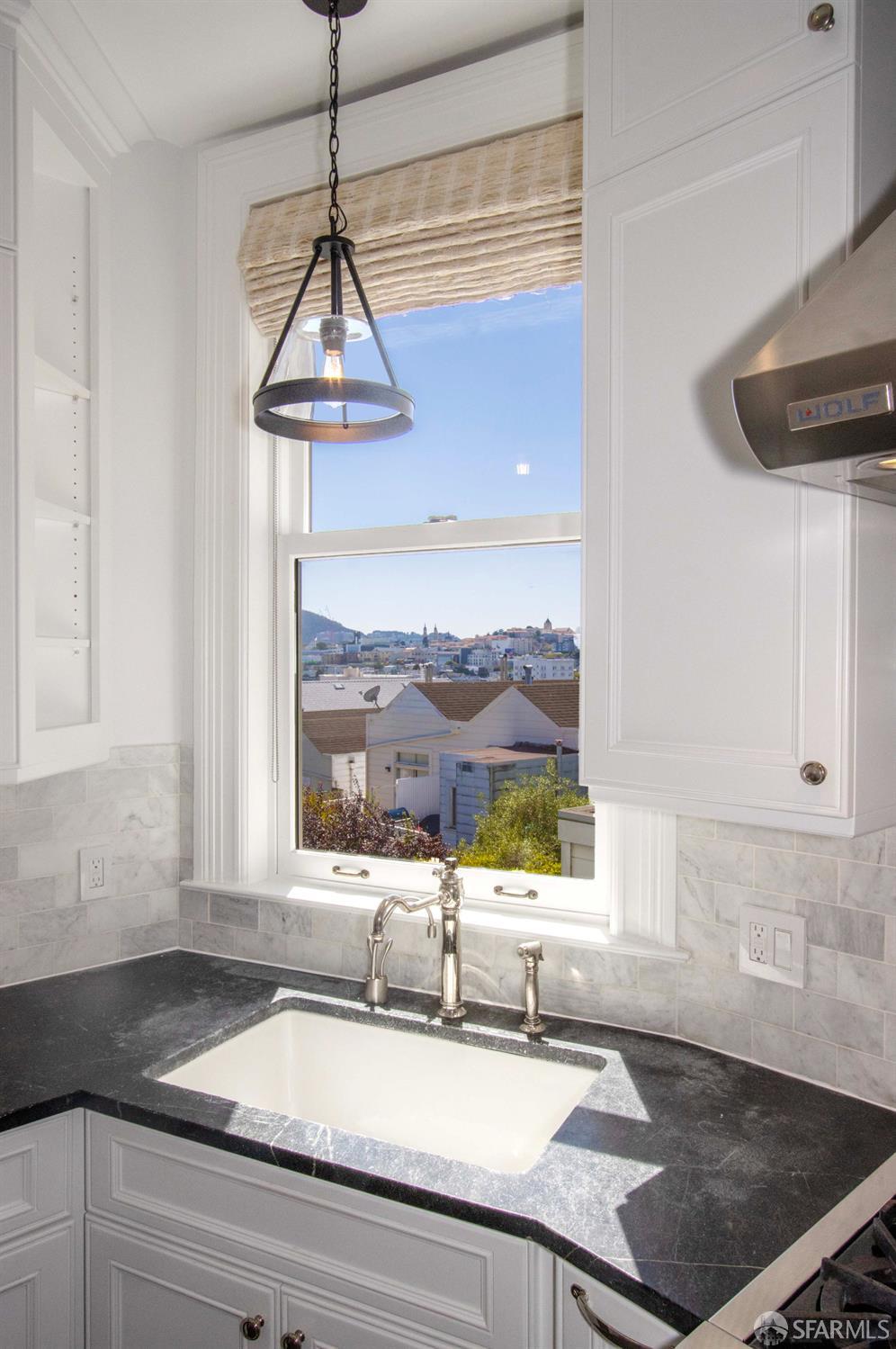 2863 Washington Street