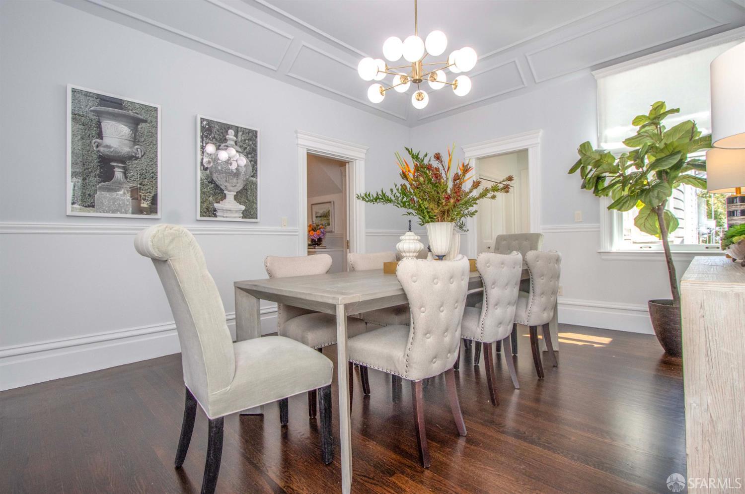 2863 Washington Street