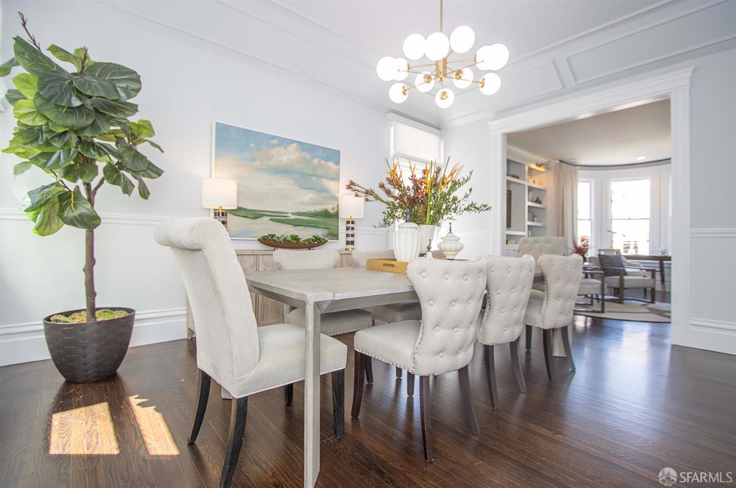 2863 Washington Street