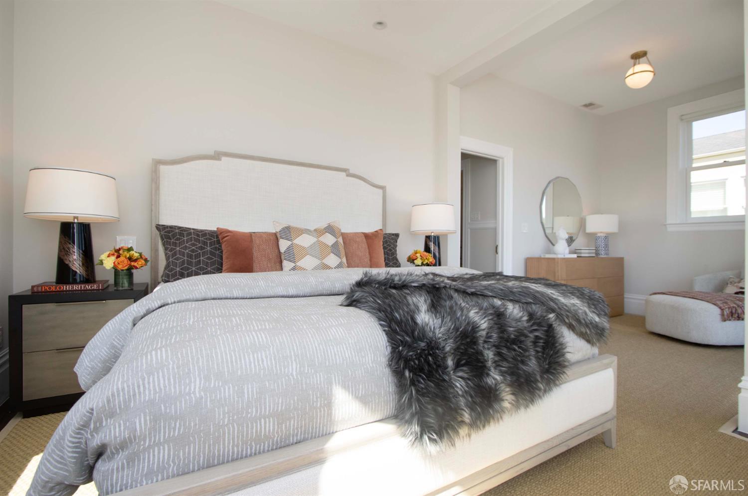 2863 Washington Street