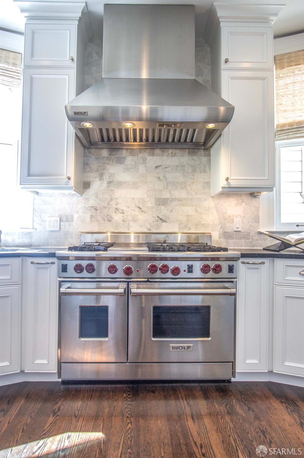 2863 Washington Street