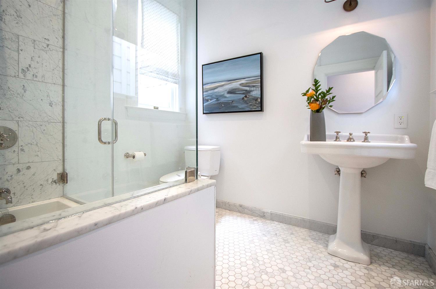 2863 Washington Street