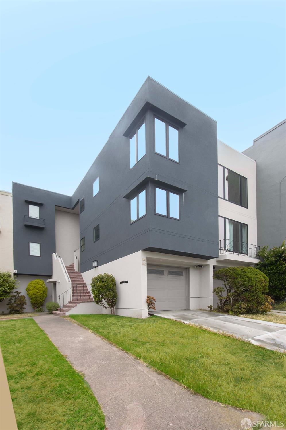 62 Barcelona Avenue