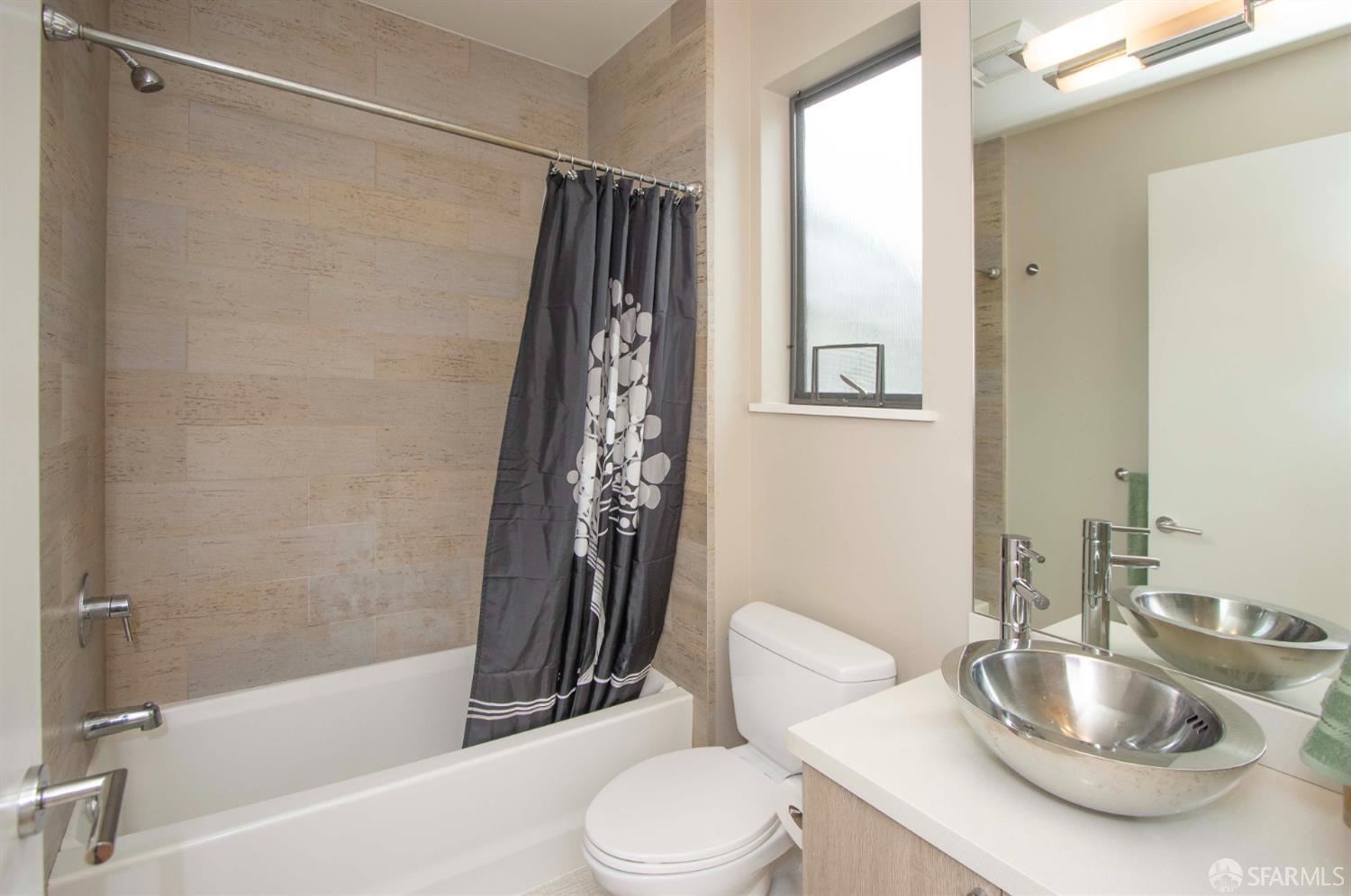1280 Minnesota Street # 301