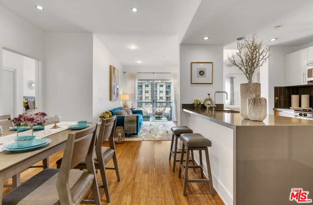 1700 Sawtelle Blvd Unit: 322