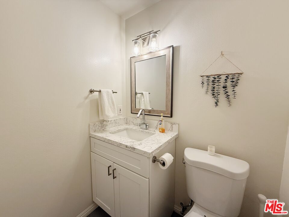 1224 S Saltair Ave Unit: 4