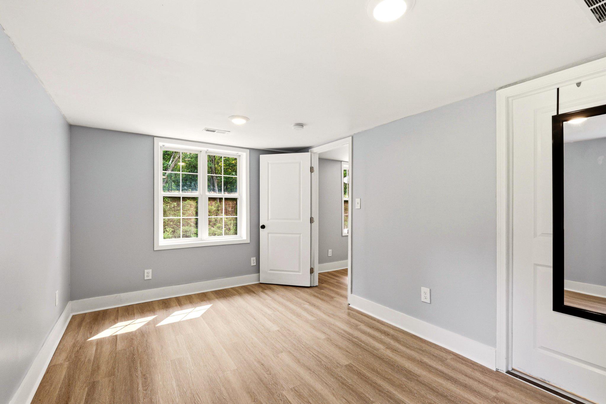500 ANTWERP AVENUE