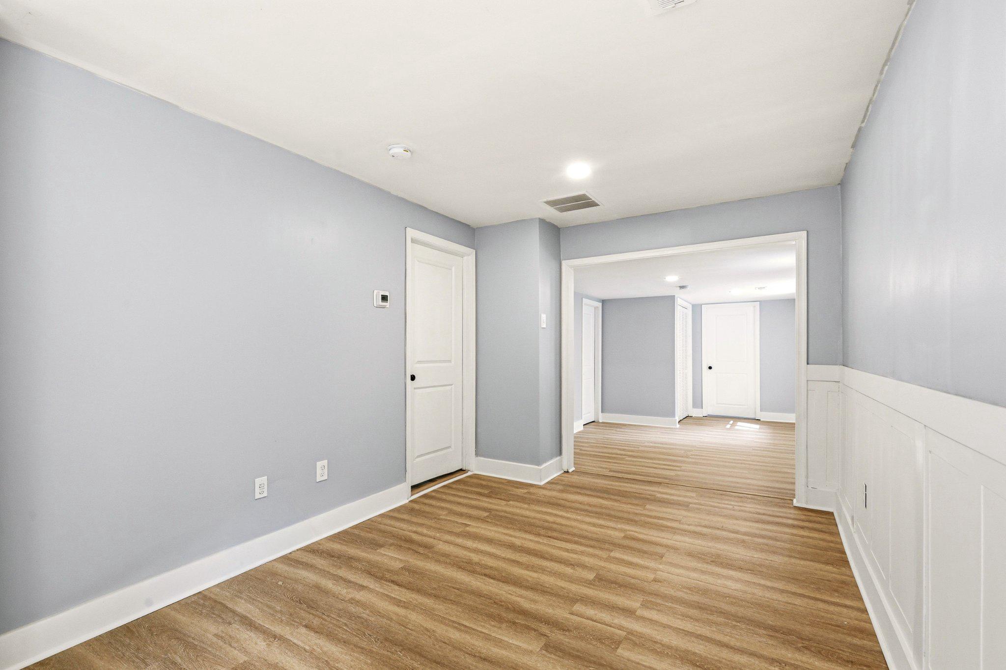 500 ANTWERP AVENUE