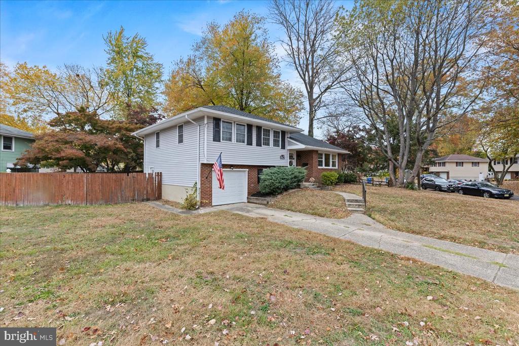 526 HASTINGS ROAD