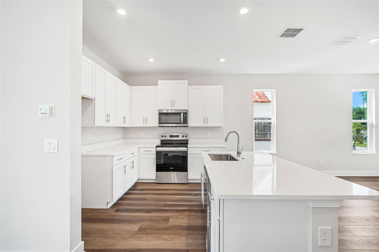 2324 W SAINT CONRAD ST