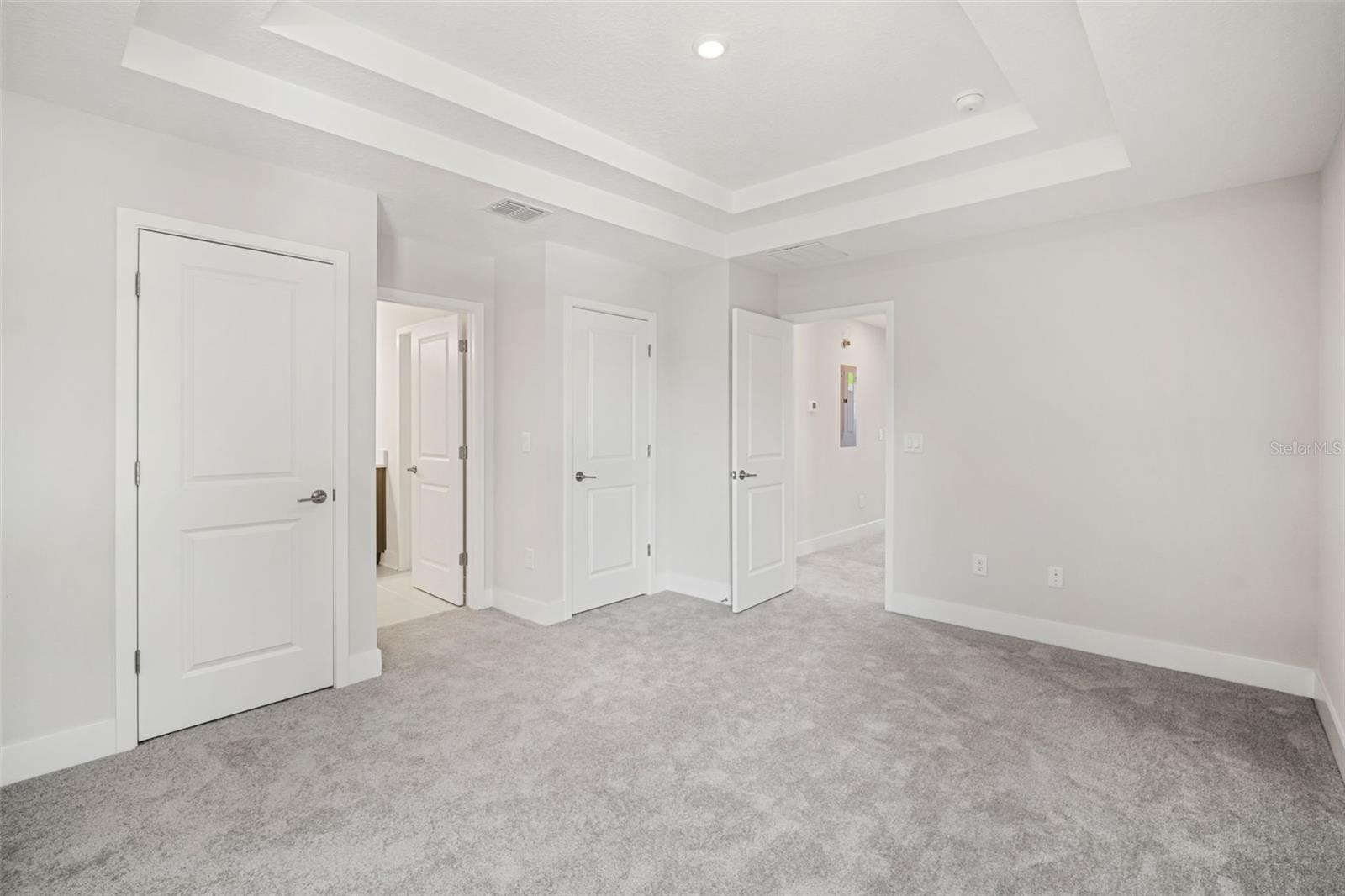 2324 W SAINT CONRAD ST