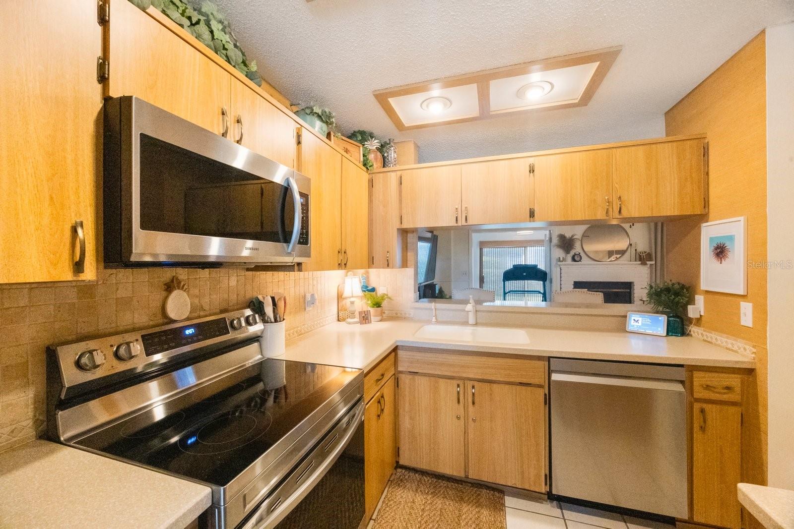 4238 BRENTWOOD PARK CIR