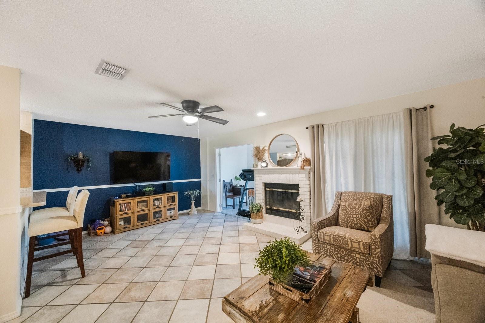 4238 BRENTWOOD PARK CIR