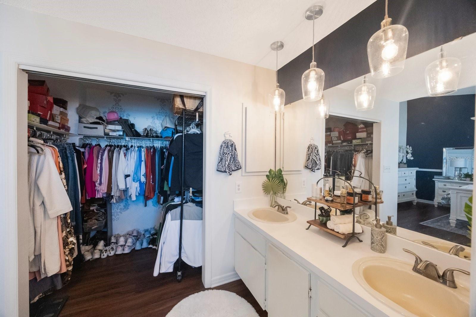 4238 BRENTWOOD PARK CIR