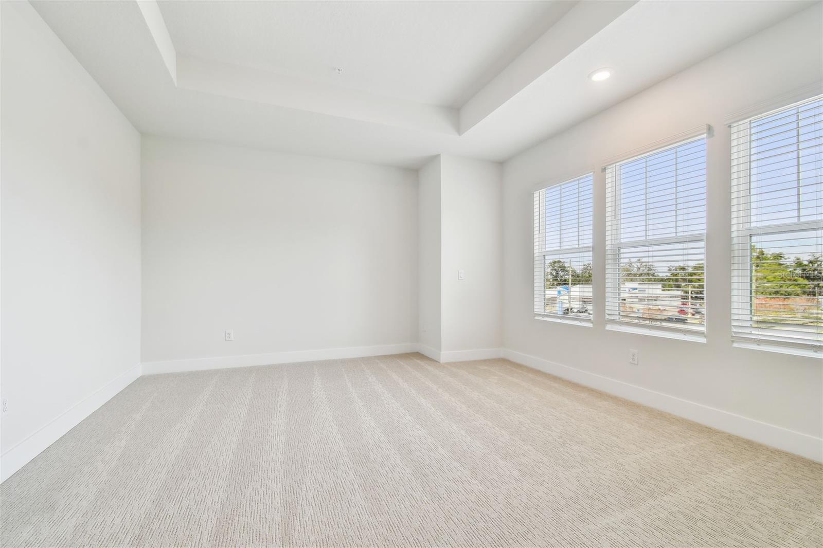 6605 N NEBRASKA AVE #28