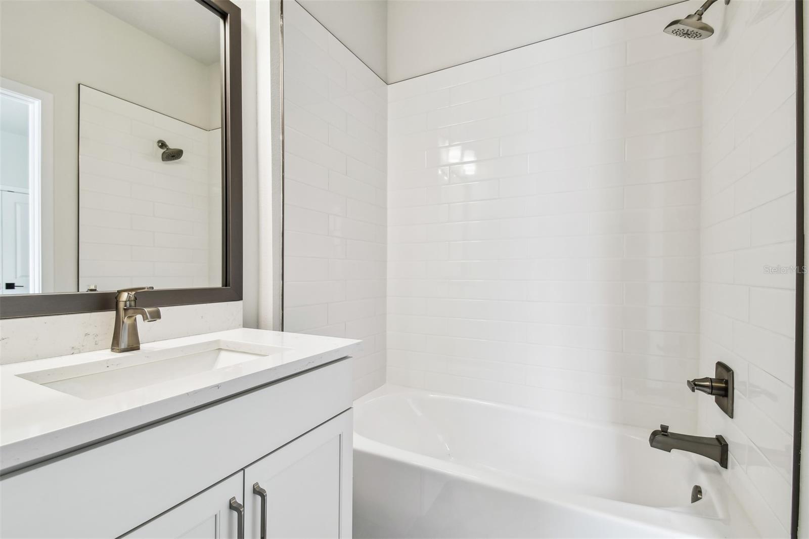 6605 N NEBRASKA AVE #28