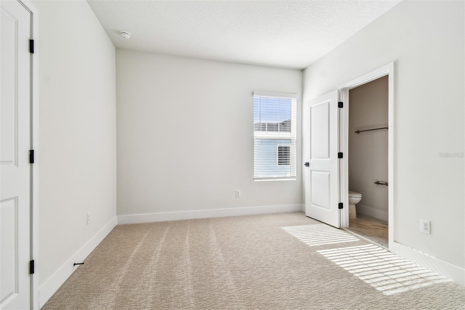 6605 N NEBRASKA AVE #28