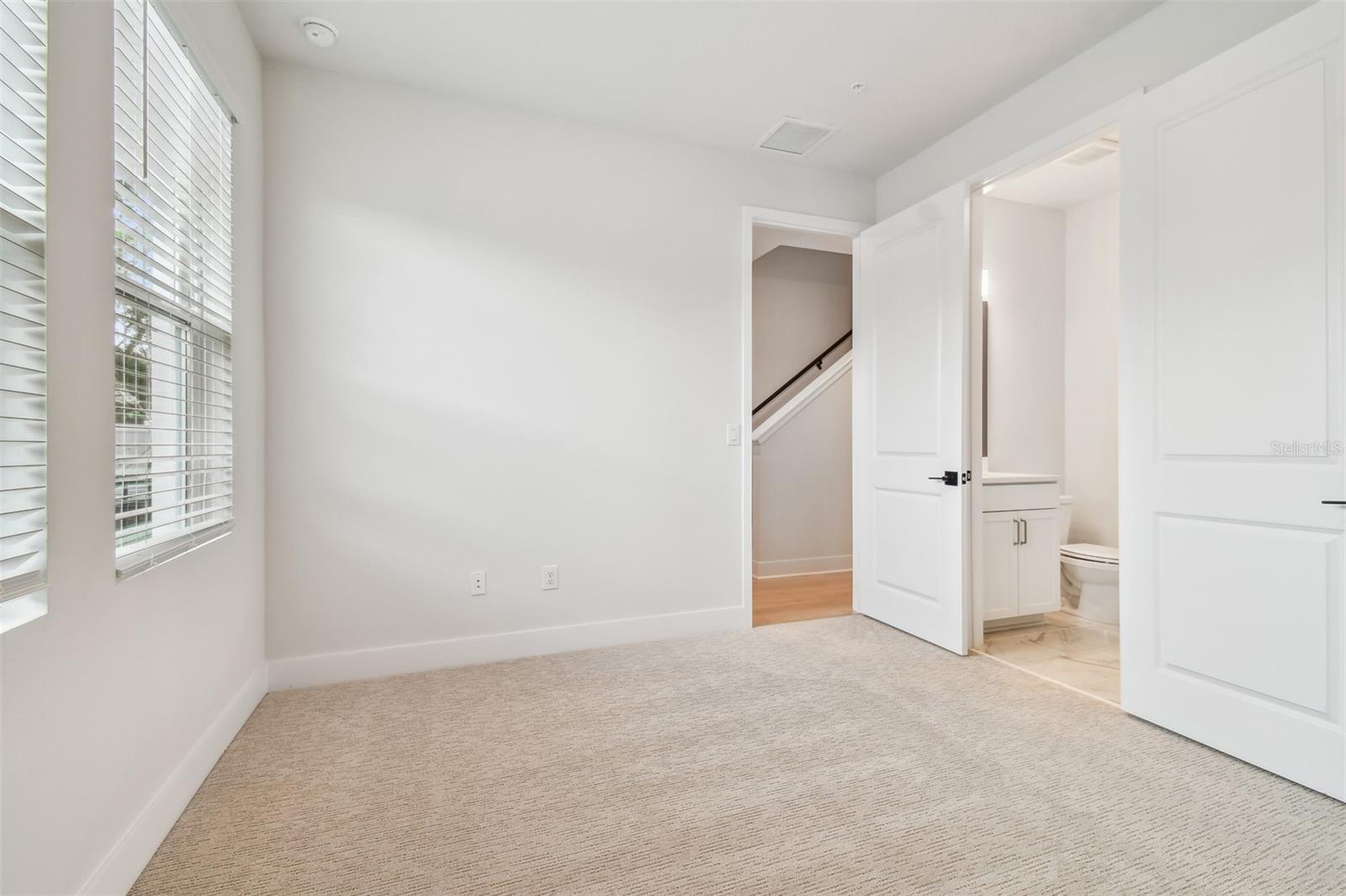 6605 N NEBRASKA AVE #28