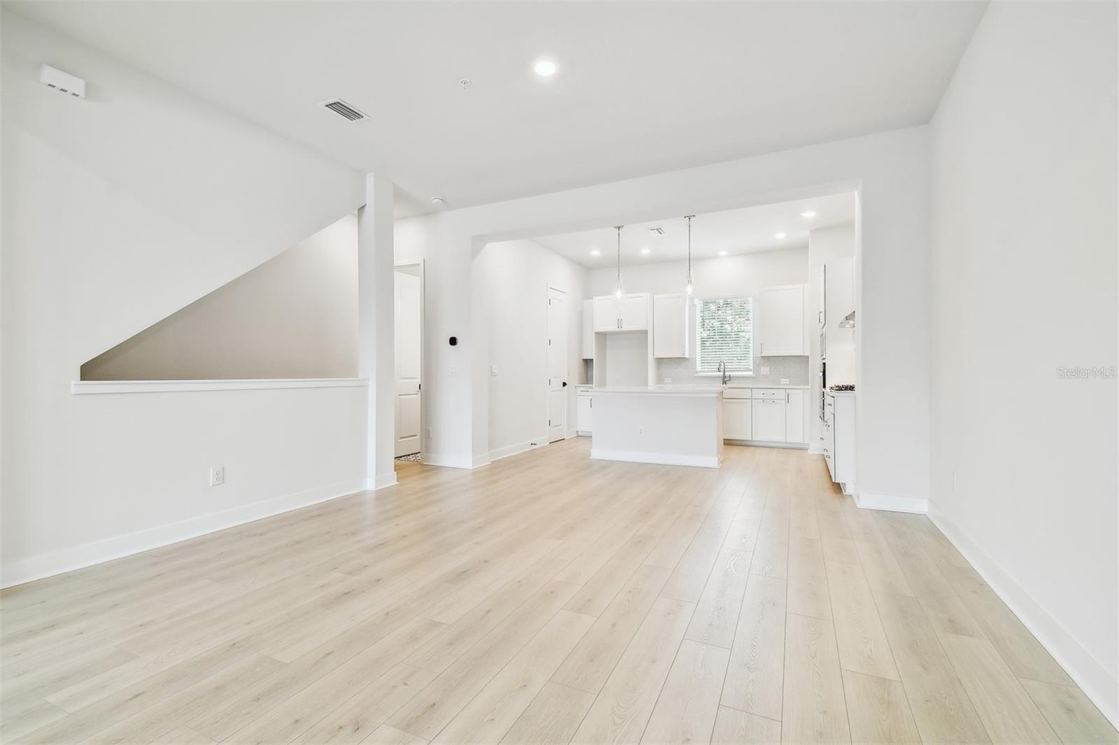 6605 N NEBRASKA AVE #28