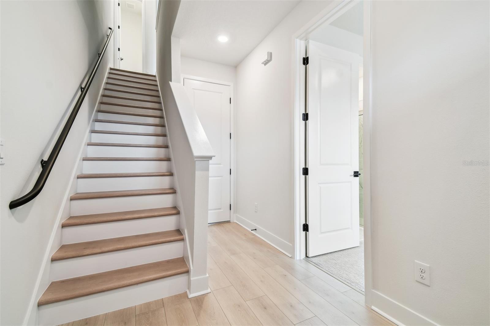 6605 N NEBRASKA AVE #28