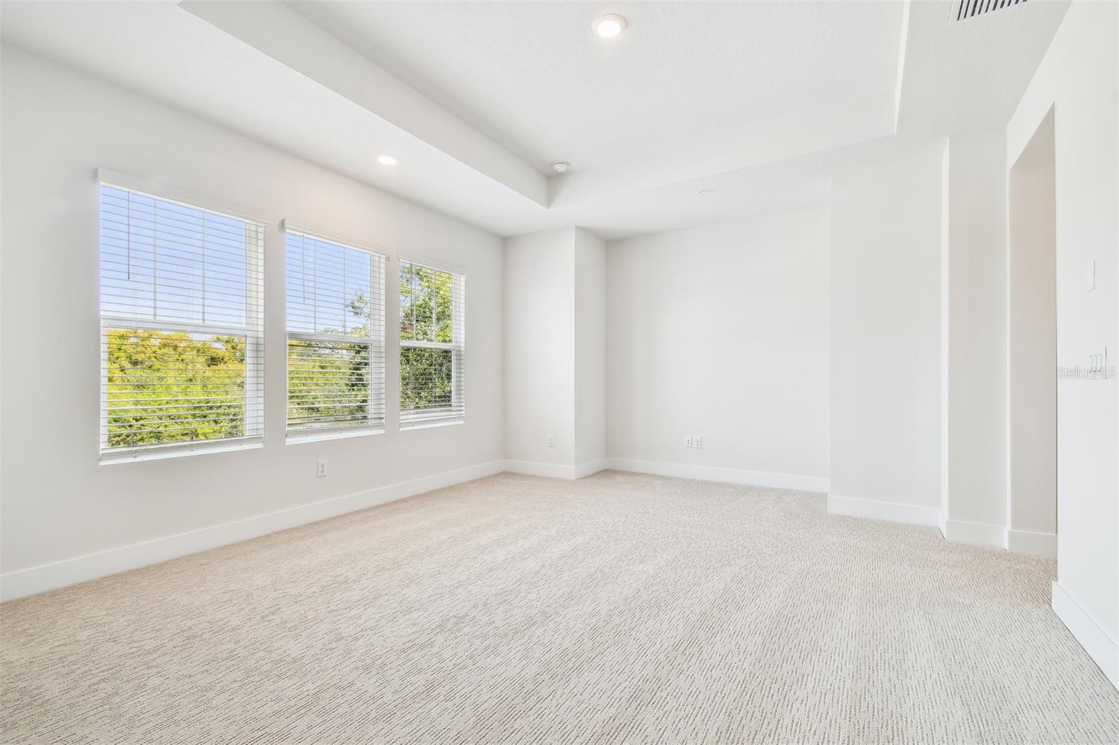 6605 N NEBRASKA AVE #28