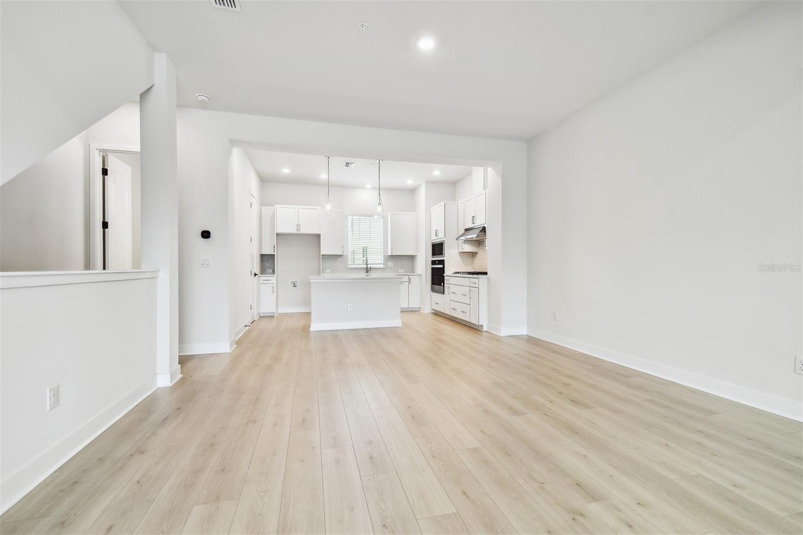 6605 N NEBRASKA AVE #28