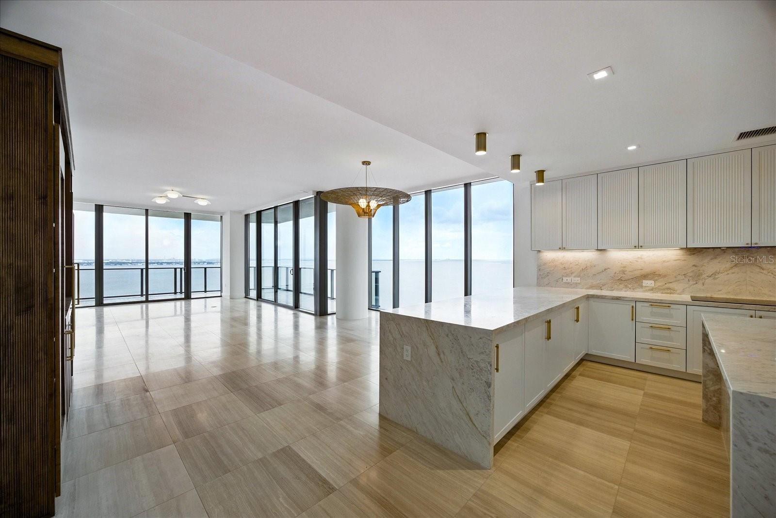 2912 W SANTIAGO ST #1504