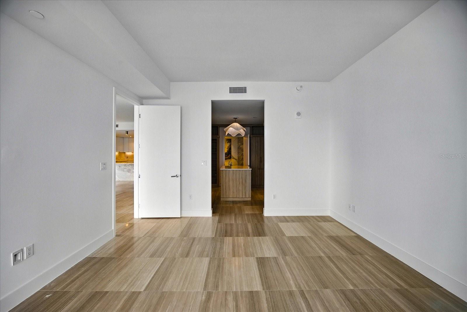 2912 W SANTIAGO ST #1504