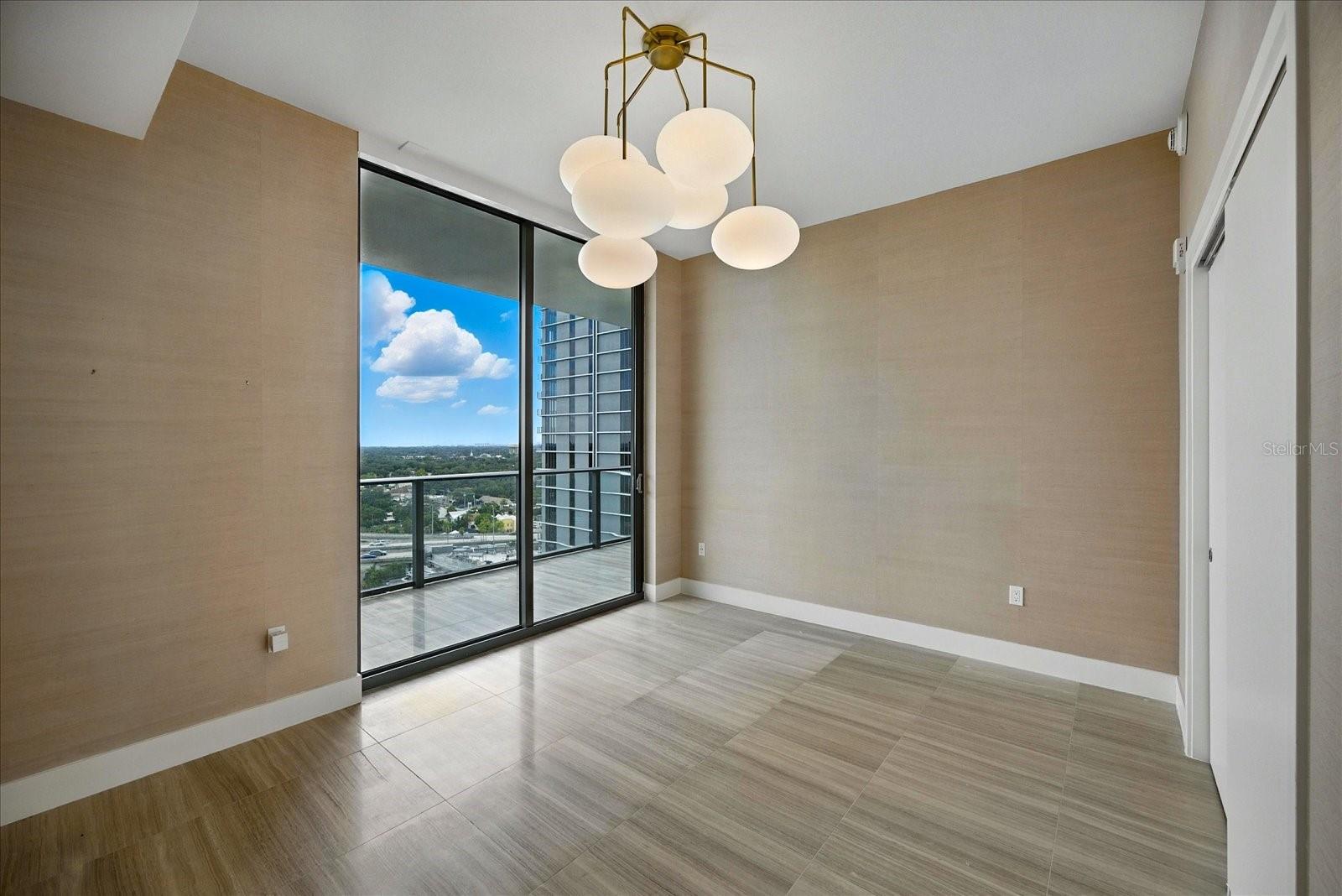 2912 W SANTIAGO ST #1504