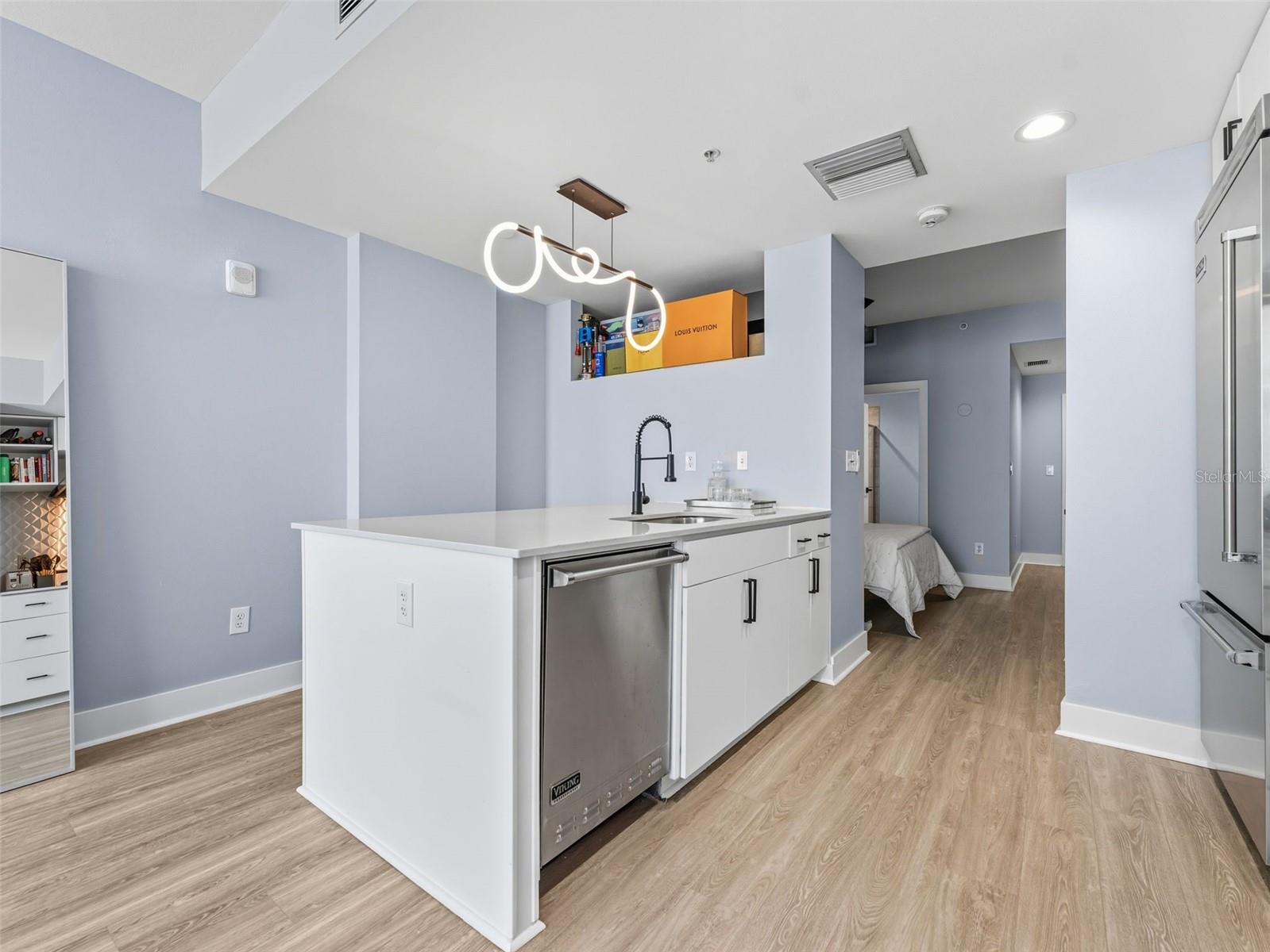 1120 E KENNEDY BLVD #1225