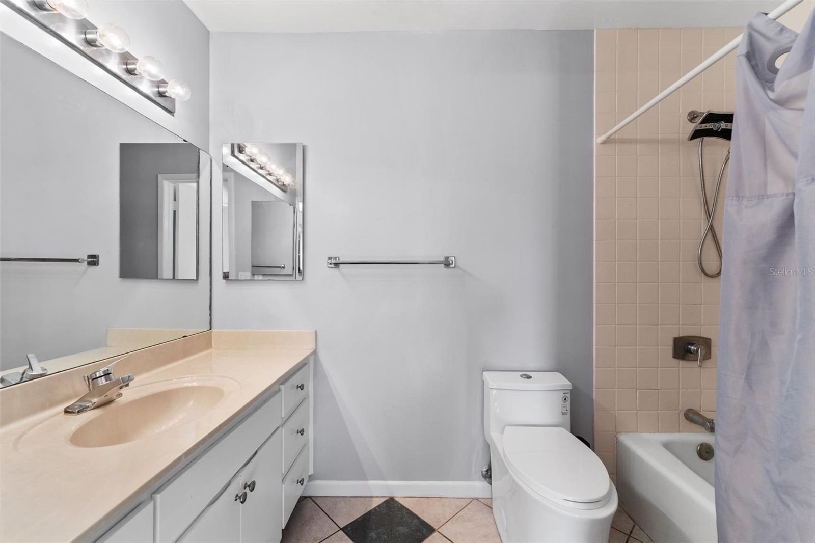 6320 GRAND BAHAMA CIR