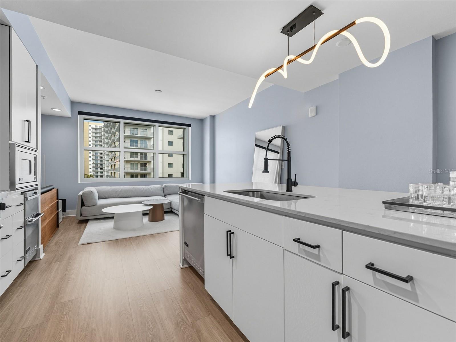 1120 E KENNEDY BLVD #1225