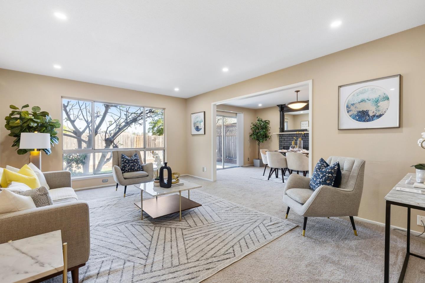 5052 Selinda LN