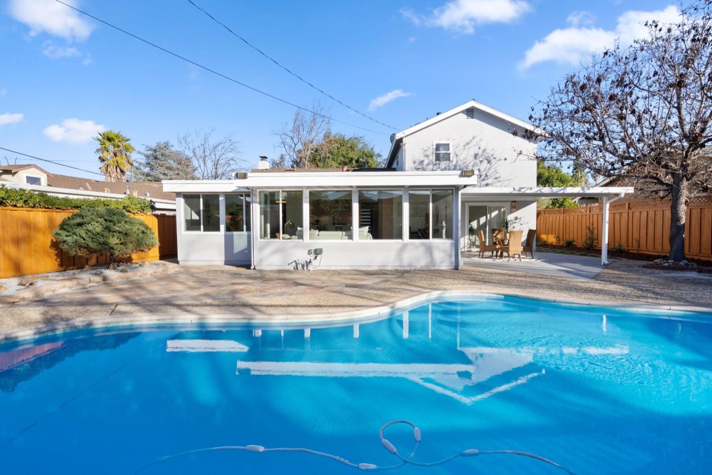 3293 Todd WAY