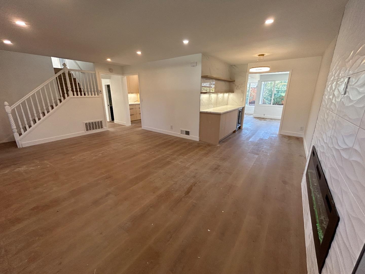 3293 Todd WAY