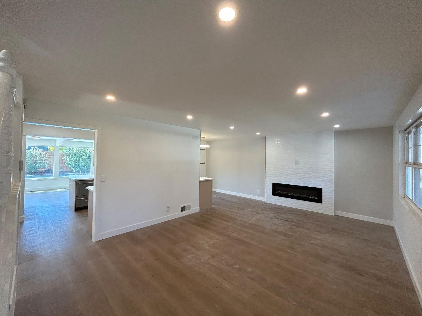 3293 Todd WAY