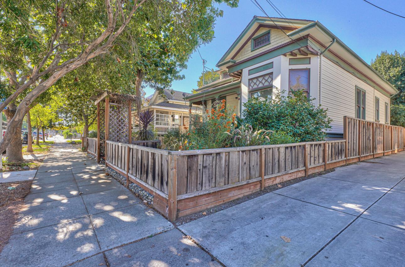333 N 7th ST