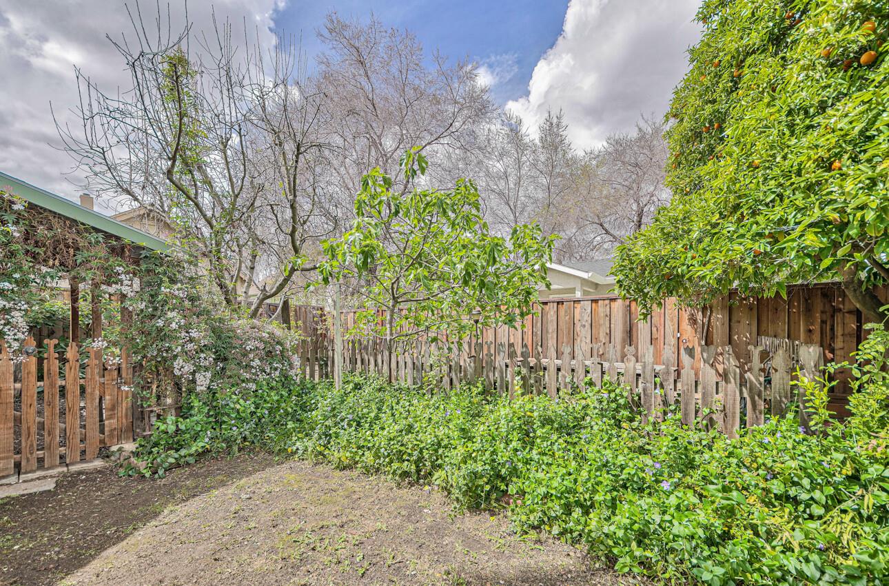 333 N 7th ST