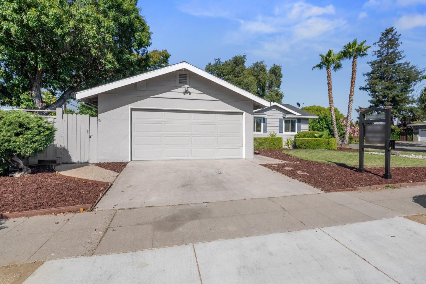 3574 Cherry AVE