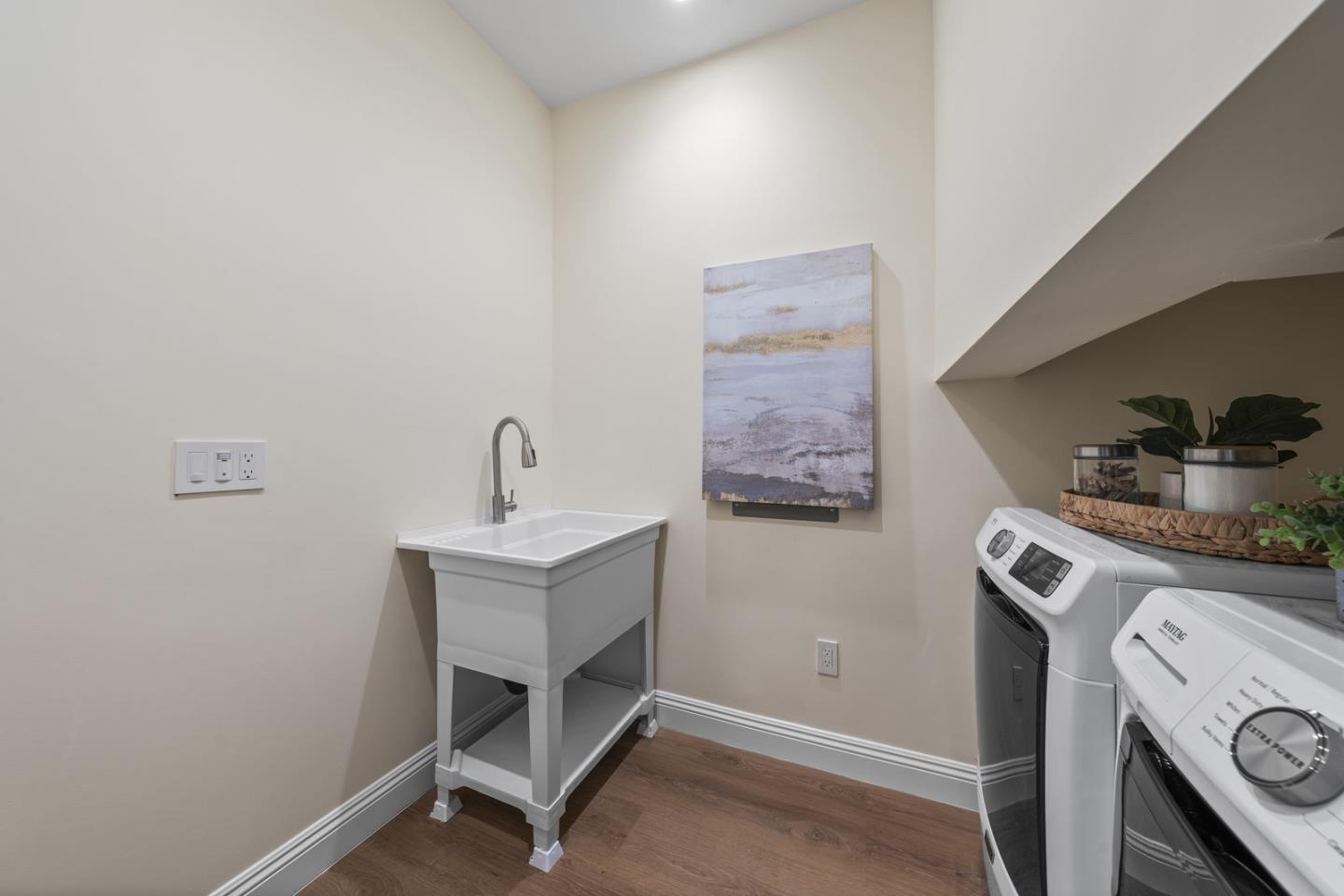 262 Twinlake DR