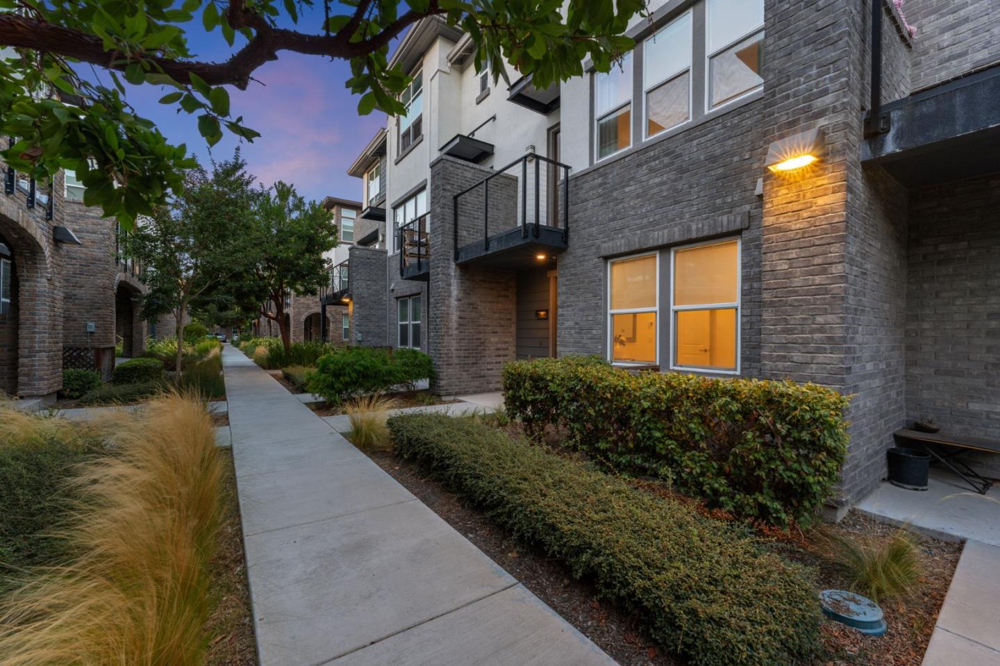 555 San Martin Terrace 2