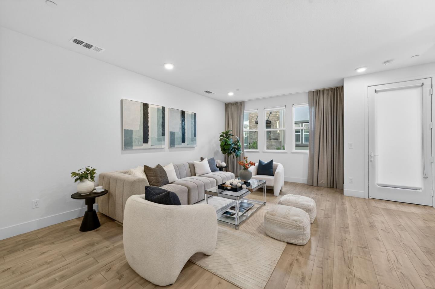 555 San Martin Terrace 2